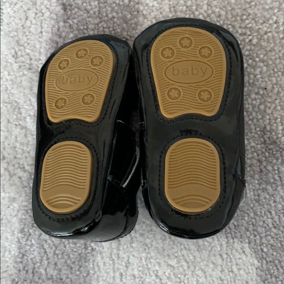 Black patent baby girl shoes with bow - Picture 3 of 4